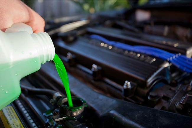 Nissan-Coolant-Antifreeze-Replacement